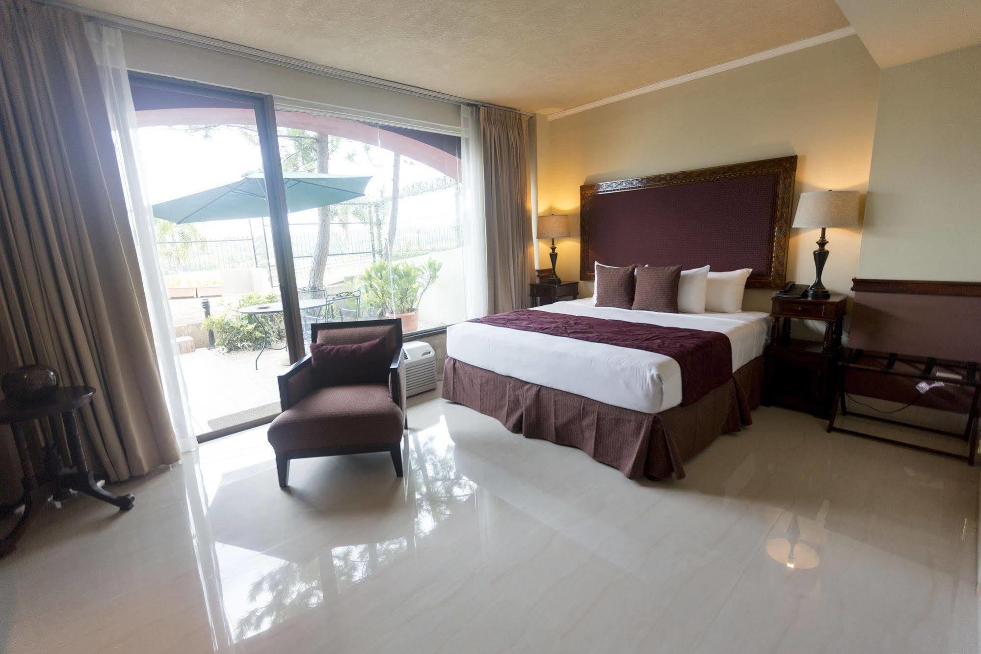 Hotel Altos de Fontana Managua Exterior foto